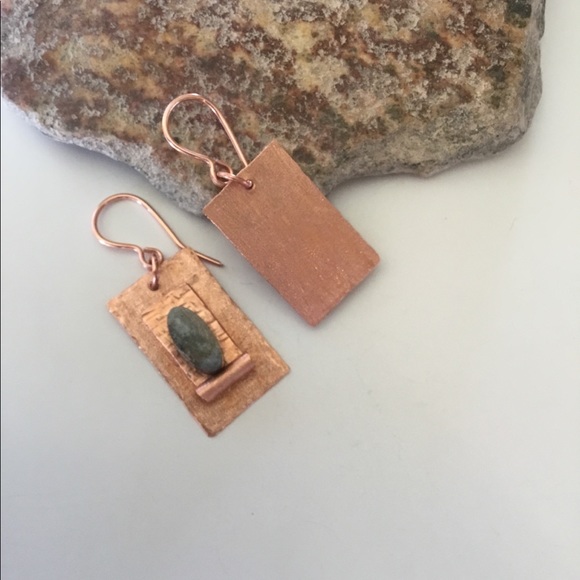 Victorian style Blue Kyanite Copper Earrings - Picture 6 of 7